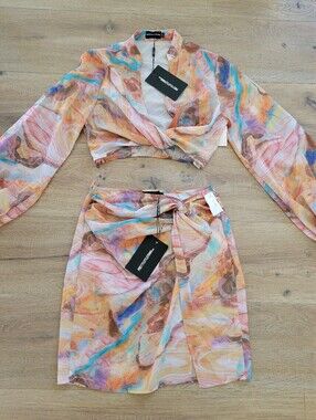 NWT Pretty Little Thing Sand Marble Set Size 4